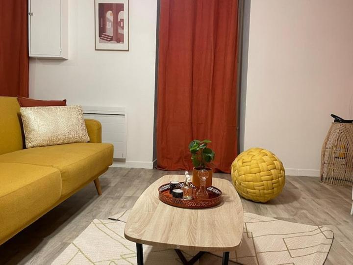 Comme Un Air De Provence A Blois Apartman Kültér fotó